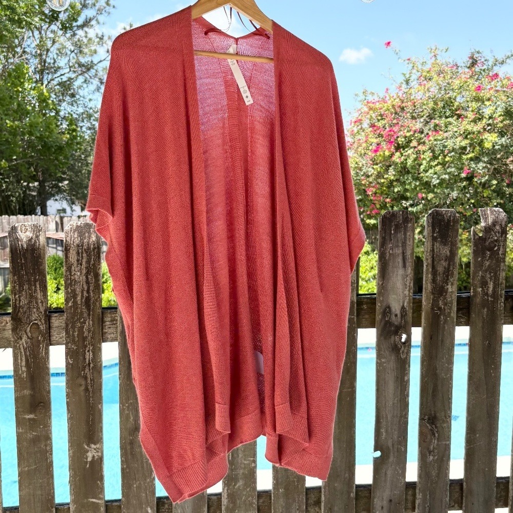 Lululemon Merino Wool Short Sleeve Wrap Size XS Coral